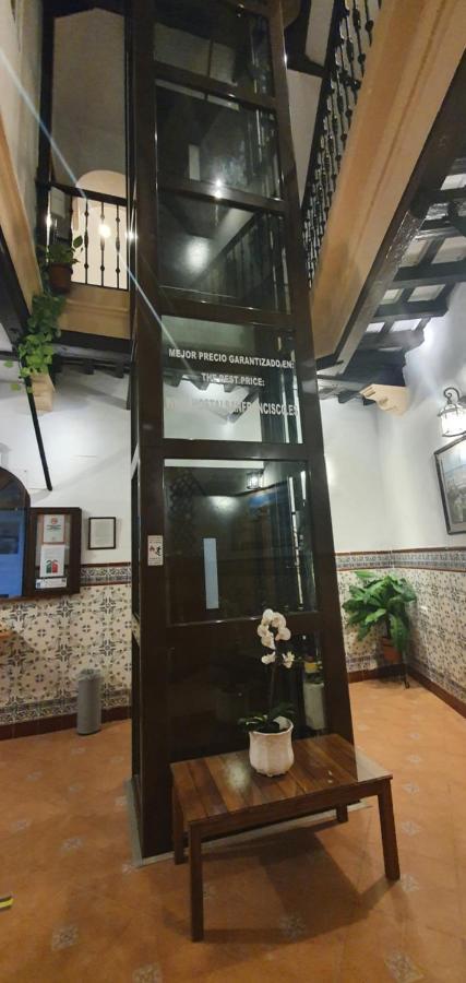 Hostal San Francisco Cadiz Exterior photo